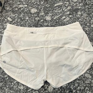 Lululemon Speed up shorts. Size 6